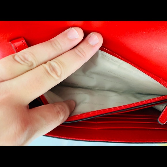 Michael Kors Crossbody/Clutch - Picture 6 of 10